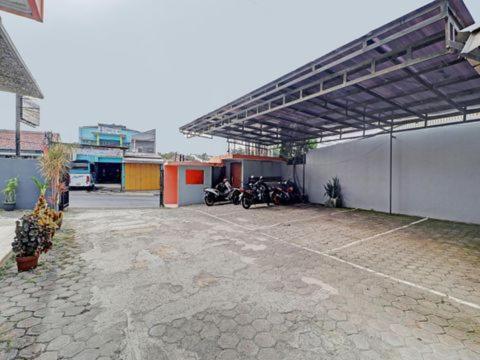 Ciwangi Hotel